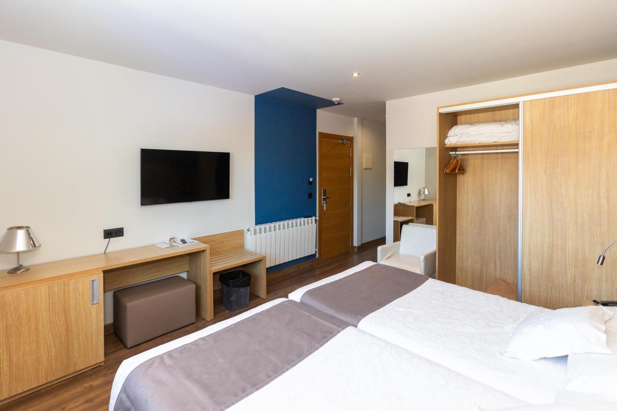 Hotel Astuy Isla Exterior photo